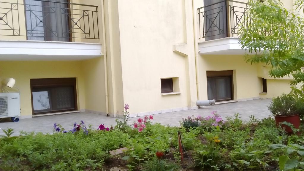Natalia'S Apartments Никити Экстерьер фото